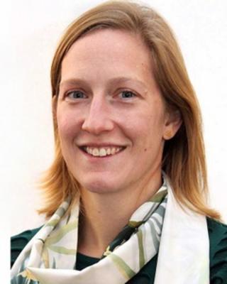 Lucy Barnes